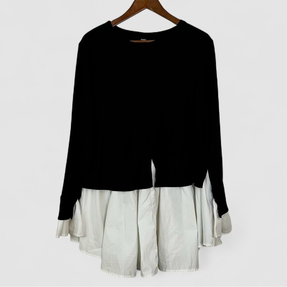 Emery Rose top 3xl black with white cotton shirt hem and sleeve detail